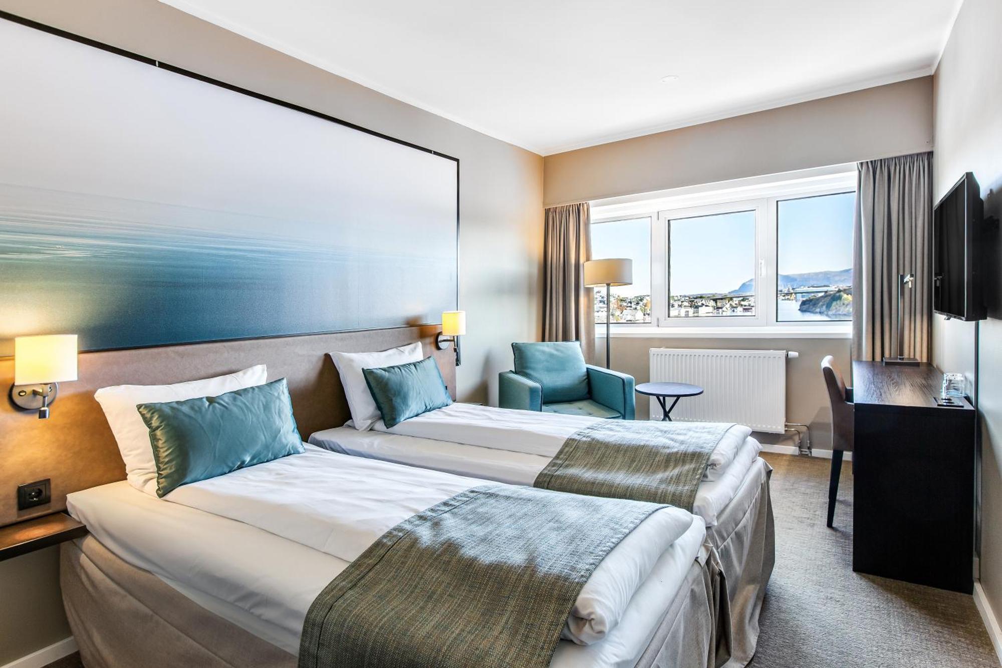 Quality Hotel Grand Кристиансун Екстериор снимка